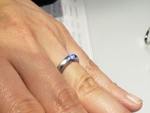 【NIESSING(ニーシング)の口コミ】 友達が結婚指輪を持っていて、オススメされて来店しました。鍛造で横から…