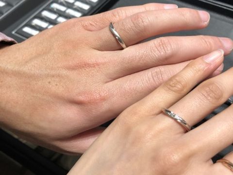 【エクセルコダイヤモンド(EXELCO DIAMOND)の口コミ】 ななめにカッティングが入ったデザインがスタイリッシュな印象になり、気…