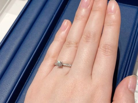 【銀座ダイヤモンドシライシの口コミ】 指輪のデザインやテイストは王道といった感じで、ものすごく奇をてらった…