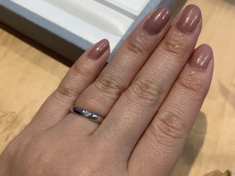 【【閉業】フラー・ジャコー(FURRER-JACOT)の口コミ】 鍛造の指輪を探していました。
指輪はいろんな種類が並んでおり、個性的な…