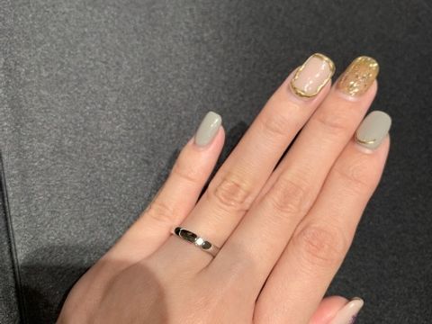 【TASAKI(タサキ)の口コミ】 ダイヤが真ん中に1石入ったタイプの指輪です。
1粒ですがキラキラと存在感…