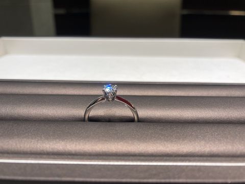 【アイプリモ(I-PRIMO)の口コミ】 彼が私のことを思って購入してくれました。デザインの変更もできたのです…