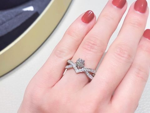 【ショーメ(CHAUMET)の口コミ】 数多くのティアラを手がけてきたショーメさんらしい、優雅で気品あふれる…