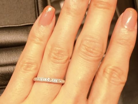 【エクセルコダイヤモンド(EXELCO DIAMOND)の口コミ】 【指輪のデザイン・テイスト・素材について】可愛らしい、エレガントとい…