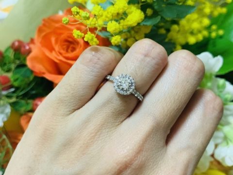 【宝寿堂(ほうじゅどう)の口コミ】 私は指輪のデザインがこの形のメレダイヤが着いているものが良くて探して…