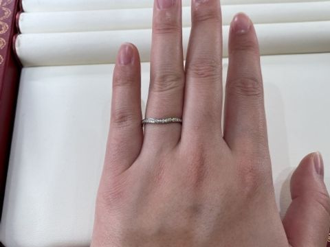 【カルティエ(Cartier)の口コミ】 結婚指輪を買うならこれ！と思っていたので、1番最初に見に行きました。
…
