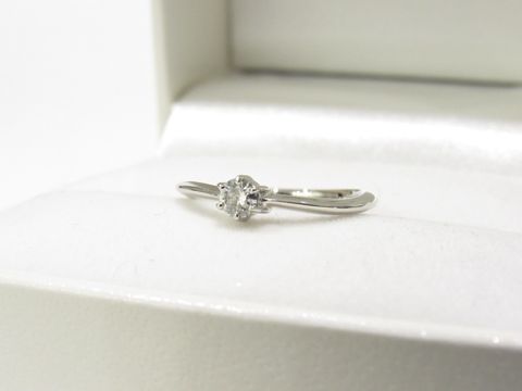 【輪-RIN-の口コミ】 以前結婚した時に結婚指輪を購入させて頂いた時に、お店の雰囲気もスタッ…