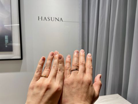 【HASUNA(ハスナ)の口コミ】 ゴールドが好きなので、色を中心に選んだ。一度見積もりを作成いただき、…
