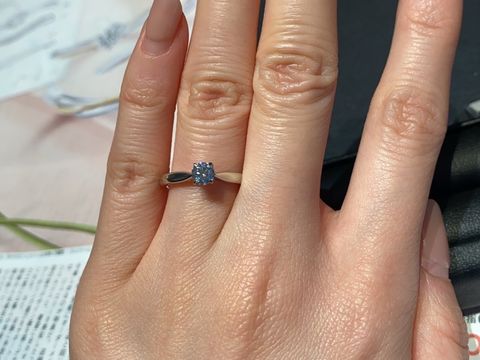 【エクセルコダイヤモンド(EXELCO DIAMOND)の口コミ】 フェアをしていて、品質、大きさに対して価格が良かったと思います。
接客…