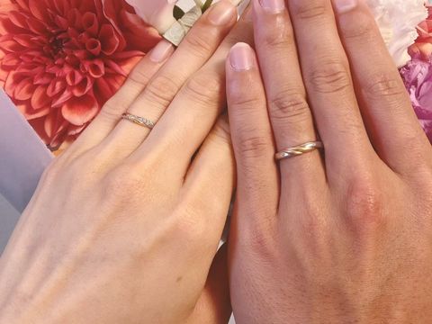 【Beauty and the Beast(ディズニー美女と野獣)の口コミ】 シルバーかゴールドかピンクゴールドか
どの色にしようか迷って決められず…