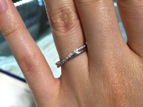 【ヴァンドーム青山(VENDOME AOYAMA)の口コミ】 店舗にある商品をいろいろと試着させていただきましたが、指にはめた時に…