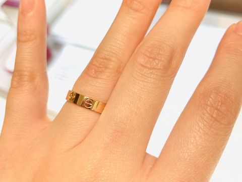 【カルティエ(Cartier)の口コミ】 カルティエ定番のラブリング！
厚さのあるリングを探していたので必ず一度…