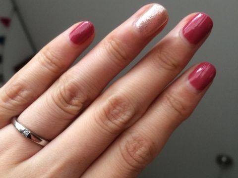 【アッシュペーフランス(H.P.FRANCE)の口コミ】 とにかくはめ心地が他のどの指輪よりも良かったです。指輪のはめ心地なん…