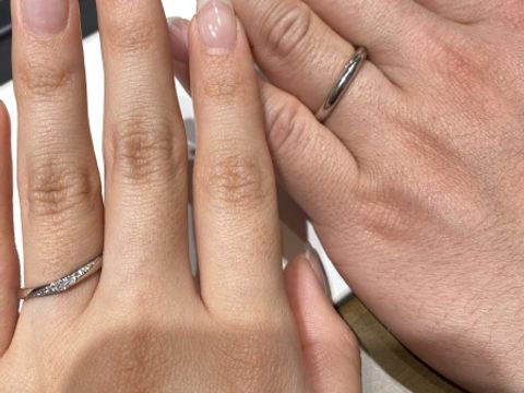 【ラザール ダイヤモンド(LAZARE DIAMOND)の口コミ】 私の手を見てどんな形が似合うか一緒に選んでくれました。
ダイヤがたくさ…