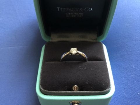 【ティファニー(Tiffany & Co.)の口コミ】 普段使いしやすく、シンプルなデザインがお気に入りです。
リングもダイヤ…