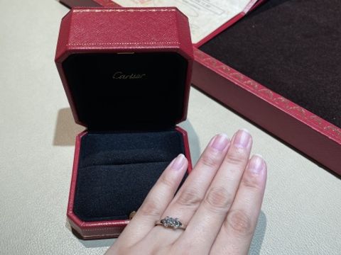 【カルティエ(Cartier)の口コミ】 彼と2人で選びました。他ブランド含め、各公式サイトに記載の写真やデジタ…