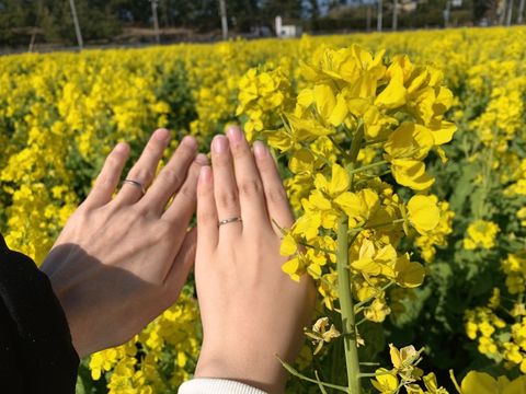 【PRIMA PORTA(プリマポルタ)の口コミ】 婚約指輪と同じシリーズのものに決めました。
婚約指輪がとても可愛くて一…