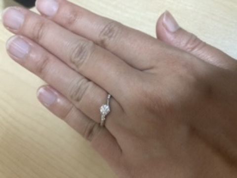 【アイプリモ(I-PRIMO)の口コミ】 色々なデザインを試着させて頂き、1番自分の中でしっくりくるデザインと付…