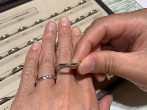 【TRECENTI(トレセンテ)の口コミ】 こちらのデザインはキラキラしすぎず、シンプルめなデザインを探していた…