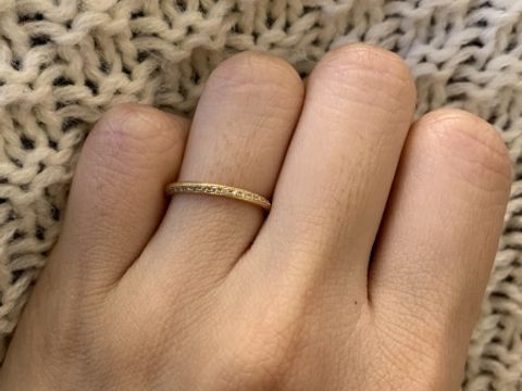 【Galopine & Galopin(ガロピーネガロパン)の口コミ】 婚約指輪がイエローゴールドのものなので結婚指輪もイエローゴールドで揃…