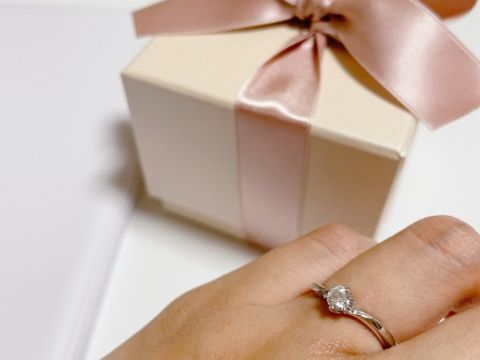 【アイプリモ(I-PRIMO)の口コミ】 気に入ったデザインがあったことと、結婚指輪との組み合わせもよかったこ…