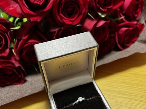 【アイプリモ(I-PRIMO)の口コミ】 婚約指輪を探すにあたり、さまざまなブランドを検討しました。店舗に実際…
