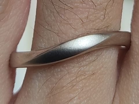 【ヴァンドーム青山(VENDOME AOYAMA)の口コミ】 しっかりした曲線(ウェーブ)形状がキレイで気に入りました。つや消しがあ…