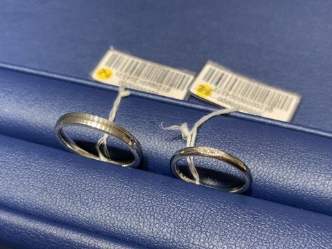 【銀座ダイヤモンドシライシの口コミ】 tear of lilyというペアリングです。ペアですがそこまで2つの柄が似ていな…