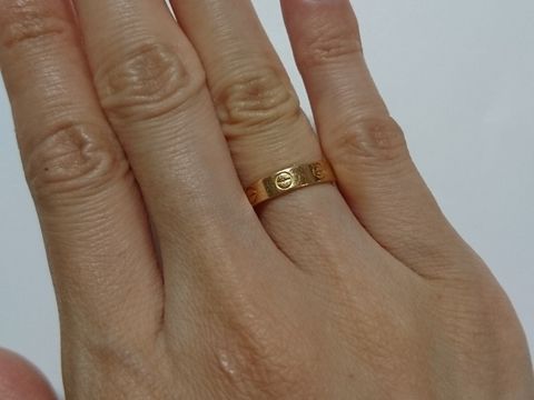 【カルティエ(Cartier)の口コミ】 私の誕生日にプレゼントしてもらいました。
LOVEリングにはもう一つあるの…