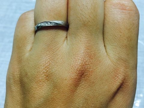 【アイプリモ(I-PRIMO)の口コミ】 彼が自分の指輪のデザインで決定しました。
男性用の指輪はどのブランドの…