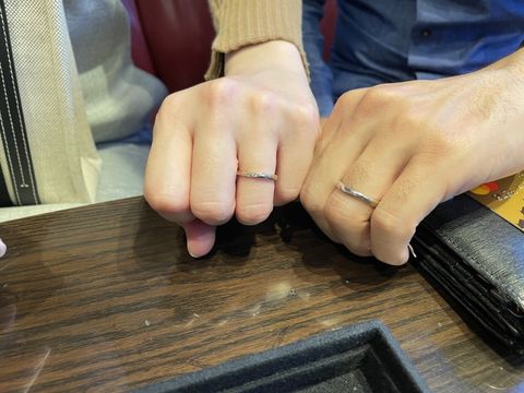 【ケイウノ ブライダル(K.UNO BRIDAL)の口コミ】 2種類の素材をハーフごとに選べるのが良かった。
プラチナ、ピンクゴール…