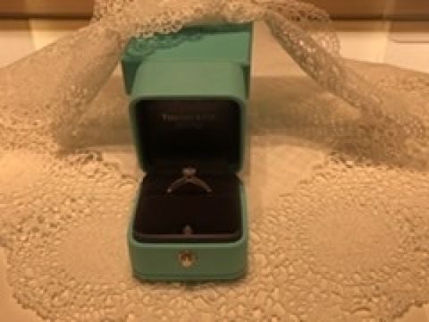 【ティファニー(Tiffany & Co.)の口コミ】 結婚の話が出てから、婚約指輪を購入するかどうするのか彼と相談をしまし…