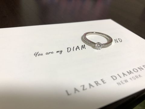 【ラザール ダイヤモンド(LAZARE DIAMOND)の口コミ】 ダイヤモンドの輝きと接客が決め手で購入しました。
他店を巡った後で少し…