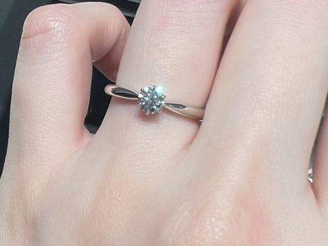 【銀座ダイヤモンドシライシの口コミ】 リングのデザインが豊富でたくさんの中から自分好みの指輪を選ぶことがで…