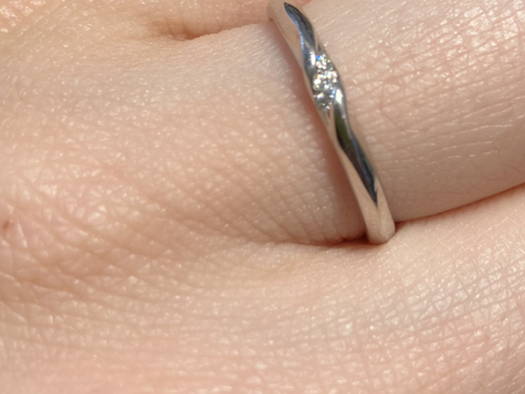 【エクセルコダイヤモンド(EXELCO DIAMOND)の口コミ】 キラキラしすぎず、派手でなく、シンプルで落ち着いた指輪を探していまし…