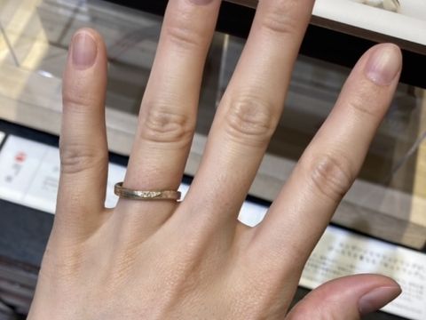 【杢目金屋(もくめがねや)の口コミ】 木目デザインがとっても可愛かったです。
他の人と差をつけたい、こだわり…