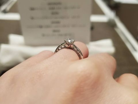 【エクセルコダイヤモンド(EXELCO DIAMOND)の口コミ】 ダイヤの大きさは、4.6カラットと予定していたものよりも大きいものを買え…