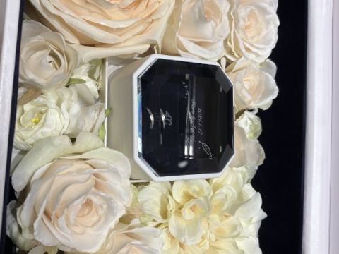 【4℃ BRIDAL(ヨンドシーブライダル)の口コミ】 最後の2、3候補まで絞った時に最終的な決定打になったのは婚約指輪との相…