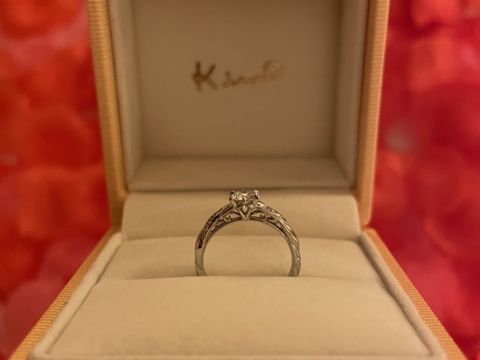 【ケイウノ ブライダル(K.UNO BRIDAL)の口コミ】 婚約指輪は1番の指輪にしたくて、自分は、デザインにはこだわりがあったの…