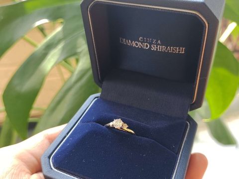 【銀座ダイヤモンドシライシの口コミ】 自身の手の形状に合ったウェーブ型、指の華奢さに勝ちすぎないデザイン、…