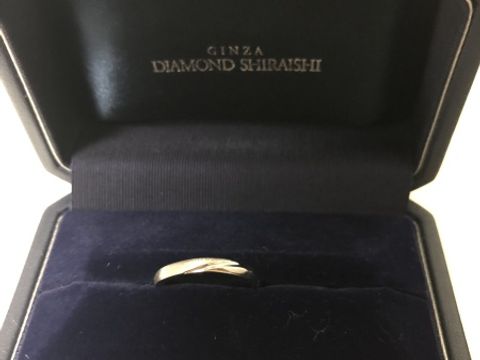 【銀座ダイヤモンドシライシの口コミ】 彼女の結婚指輪とセットだったというのもあるが、デザインも気に入った。…