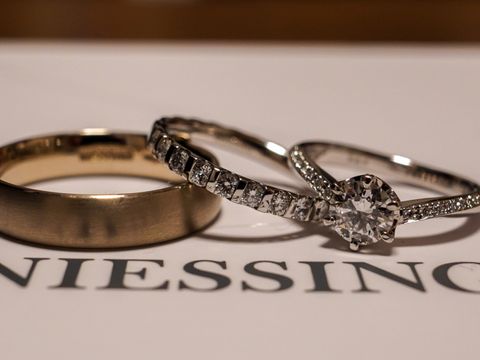 【NIESSING(ニーシング)の口コミ】 一目惚れでこの指輪しかないと感じ、直感を信じました。
フルエタニティー…