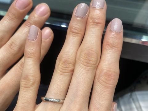 【アイプリモ(I-PRIMO)の口コミ】 ストレートだけどダイヤモンドがつらなっておりシンプルさと華やかさを両…