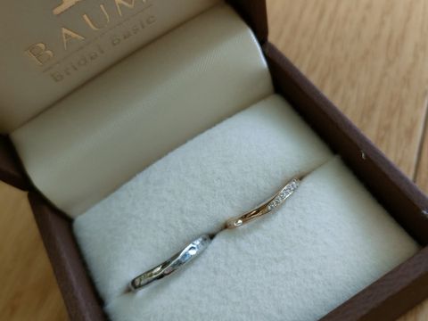 【BAUM(バーム)の口コミ】 槌目模様でダイヤが入っているリングを探していました。面が多い分、光の…