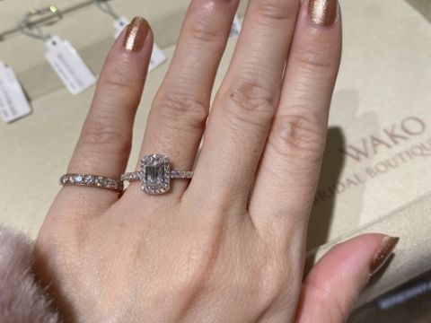 【和光ブライダルブティックギンザの口コミ】 ゴージャスなタイプのものをと依頼したところこちらをおすすめいただきま…
