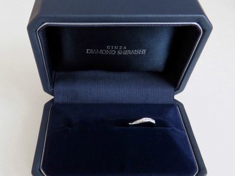 【銀座ダイヤモンドシライシの口コミ】 もともと、ウェーブでダイヤのついた指輪に憧れがあったのですが、こちら…