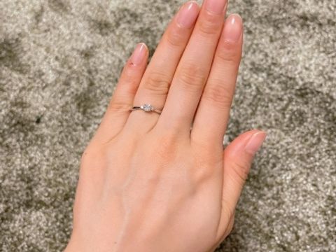 【俄(にわか)の口コミ】 もともとニワカのコンセプトが好きで、購入を考えていました。また、石が…