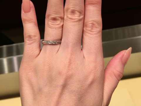 【ギンザタナカブライダル(GINZA TANAKA BRIDAL)の口コミ】 ダイヤモンドでキラキラした指輪希望でしたが結婚指輪なのでダイヤモンド…