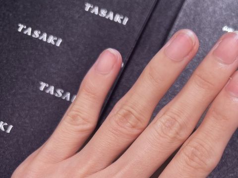 【TASAKI(タサキ)の口コミ】 サイズがなかったため違う指にて試着しています。付けた瞬間可愛い素敵！…