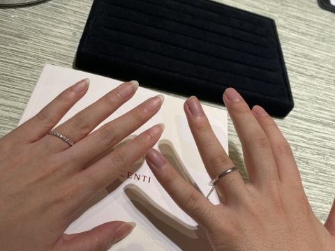 【TRECENTI(トレセンテ)の口コミ】 ストレートでダイヤが多く入っているデザインがよかったのでデザインには…